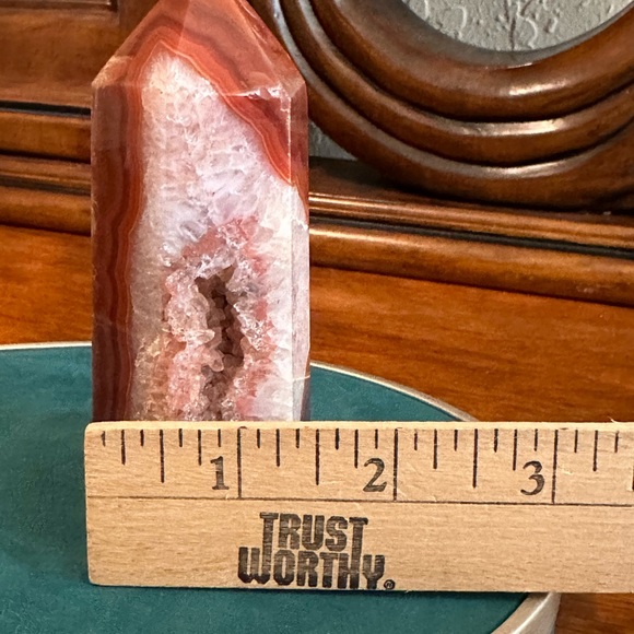 Carnelian tower with open quartz druzy - Picture 7 of 7